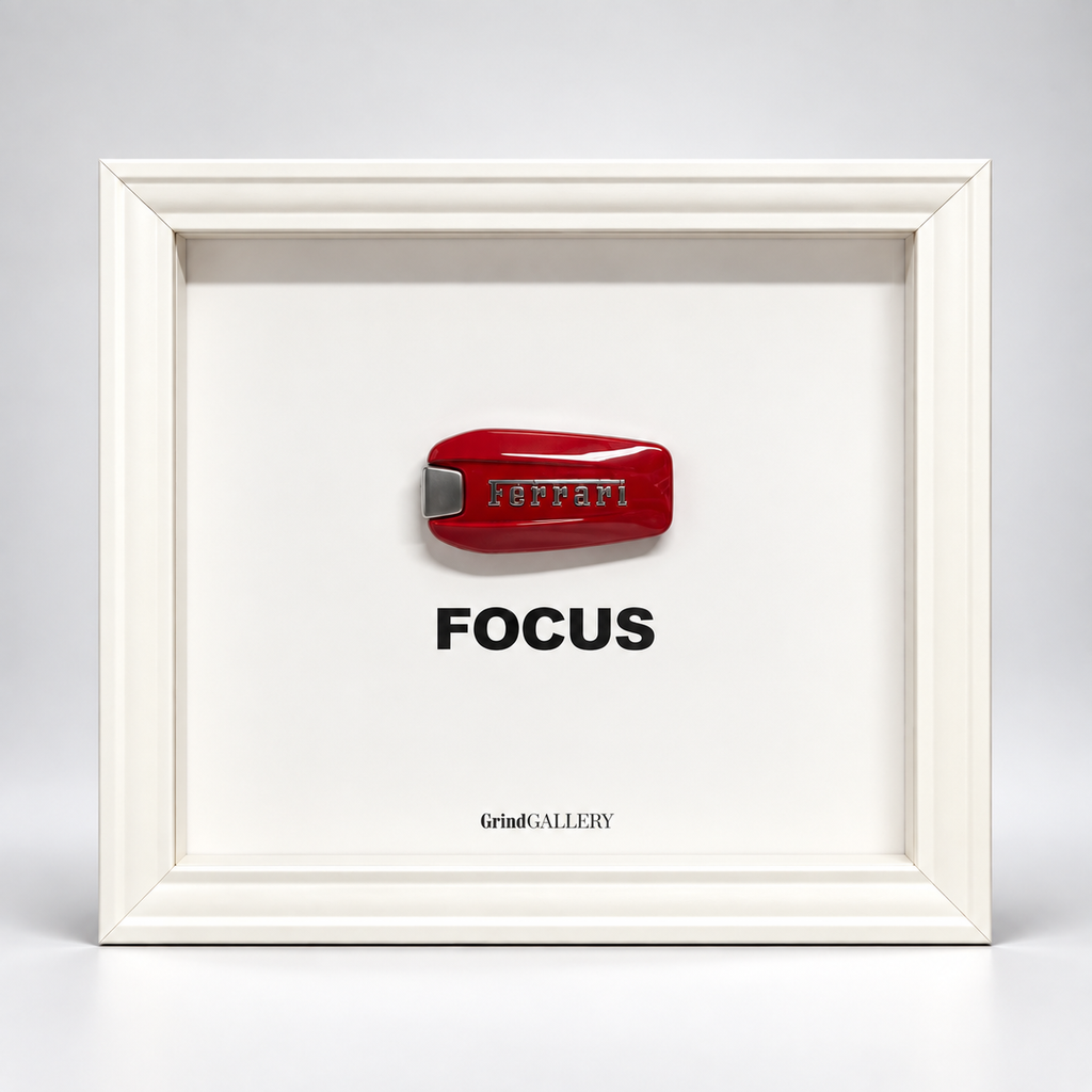 FOCUS (mirror letters)